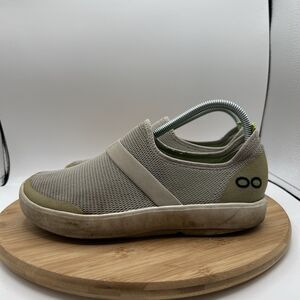 OOFOS Womens Size 9 Gray OOmg Low Top Casual Shoes Slip On Recovery Sneakers